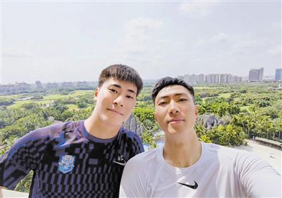 爱丝袜的vivian姐